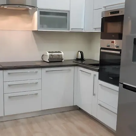 Modern, Quiet & Cozy In The Middle Of Downtown Near Danube At Fashion Street Apartmán