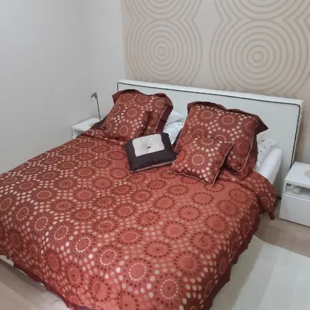 Modern, Quiet & Cozy In The Middle Of Downtown Near Danube At Fashion Street Apartmán *