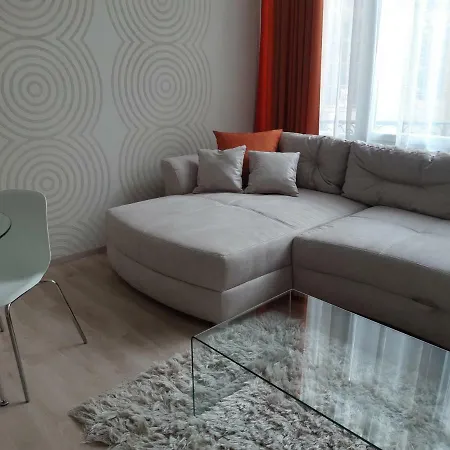Apartmán Modern, Quiet & Cozy In The Middle Of Downtown Near Danube At Fashion Street *