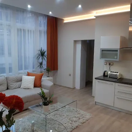Apartmán Modern, Quiet & Cozy In The Middle Of Downtown Near Danube At Fashion Street Budapešť