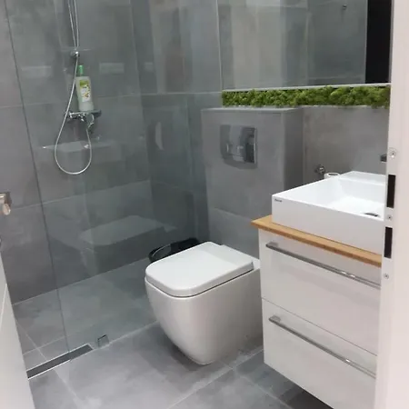 Modern, Quiet & Cozy In The Middle Of Downtown Near Danube At Fashion Street Apartmán *