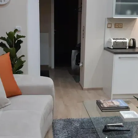 Apartmán Modern, Quiet & Cozy In The Middle Of Downtown Near Danube At Fashion Street
