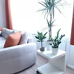 Modern, Quiet & Cozy In The Middle Of Downtown Near Danube At Fashion Street