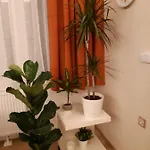 Modern, Quiet & Cozy In The Middle Of Downtown Near Danube At Fashion Street Apartman *
