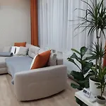 Modern, Quiet & Cozy In The Middle Of Downtown Near Danube At Fashion Street