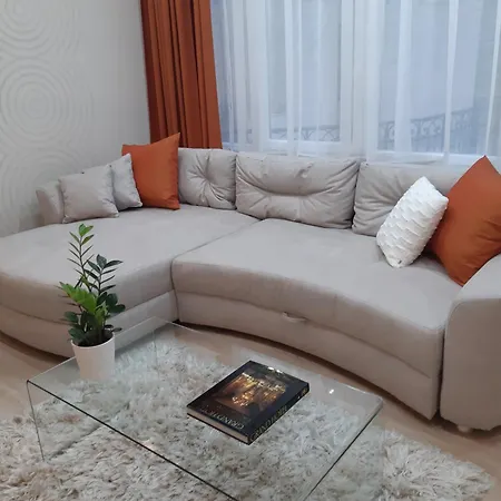 Modern, Quiet & Cozy In The Middle Of Downtown Near Danube At Fashion Street